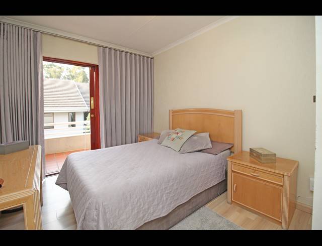 3 BEDROOM TOWNHOUSE FOR SALE IN BEDFORD GARDENS